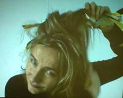 Videostill Borderlines Tape#hair