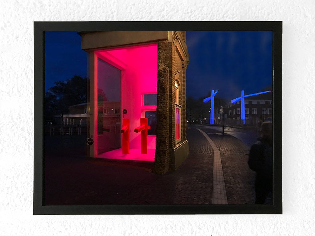 Kim Engelen, Questioning my Significance No.3, Night-Shot, Framed Photograph, 30 x 40 cm (11,81 x 15,75 in), 2021
